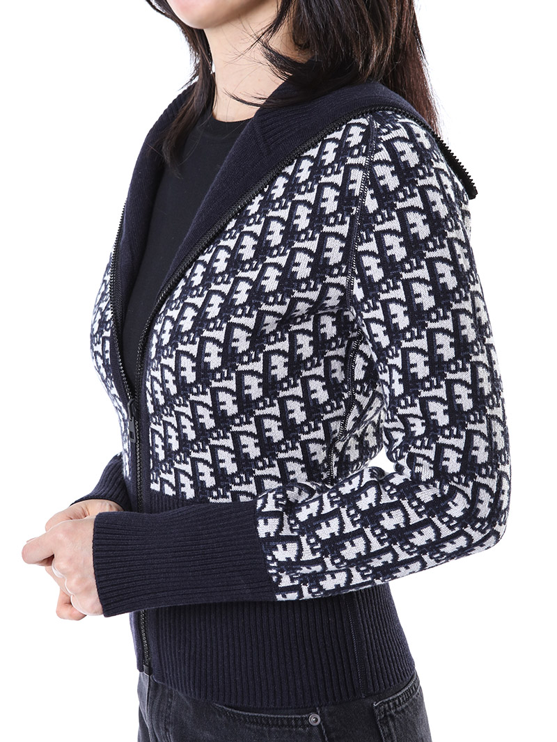 ������ �е�