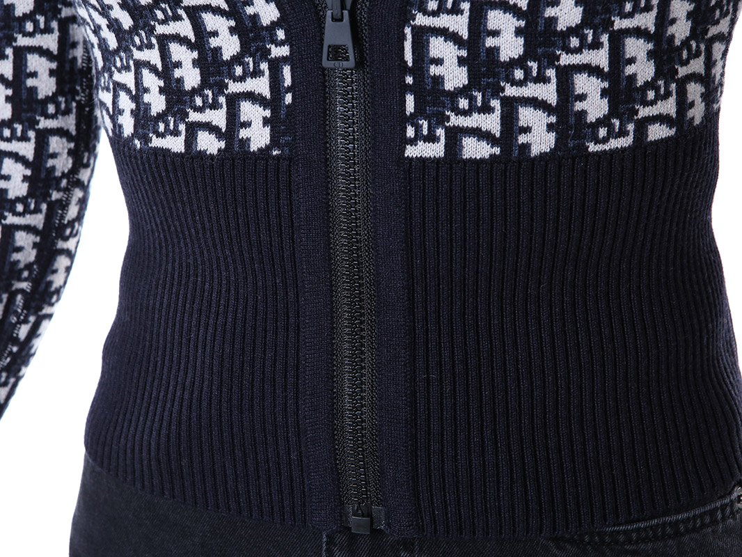 �ܿ�ö ����