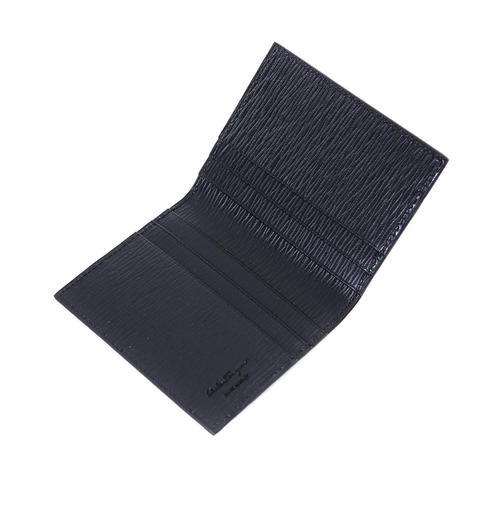 �����̾� ����