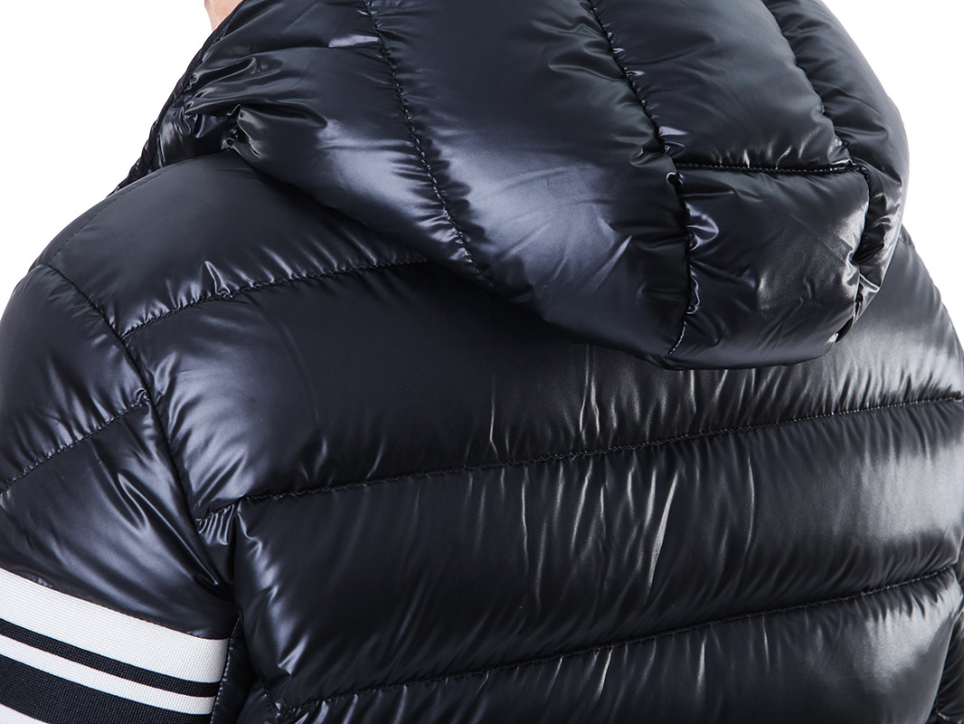 �����̾� �ƿ���